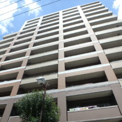 ＜福岡市博多区上呉服町、3LDK・内装リノベーション物件◎＞ コアマンションルネス呉服町 10階部分